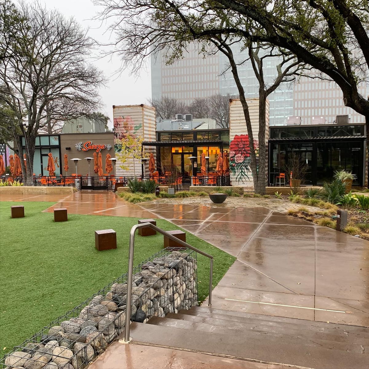 Commercial courtyard stone riverbed