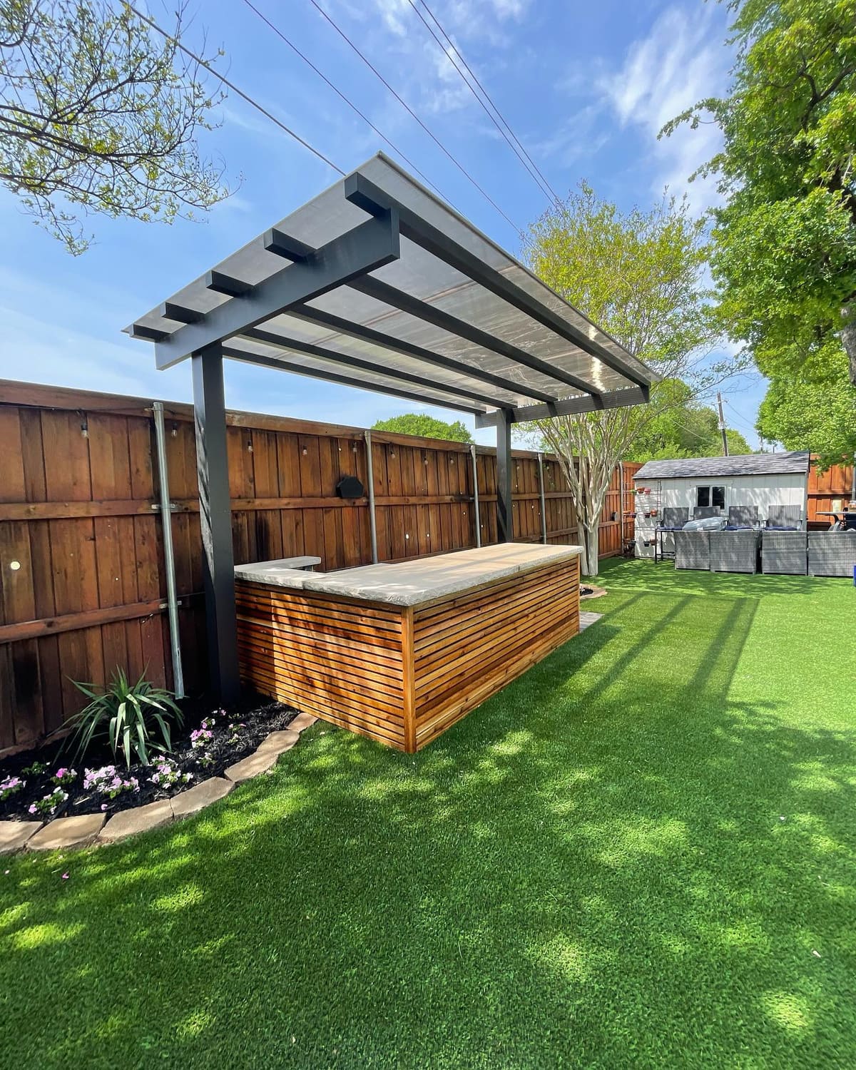 Backyard pergola raised planter