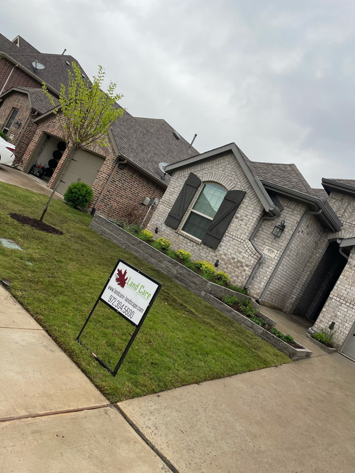Yard sign residential front yard